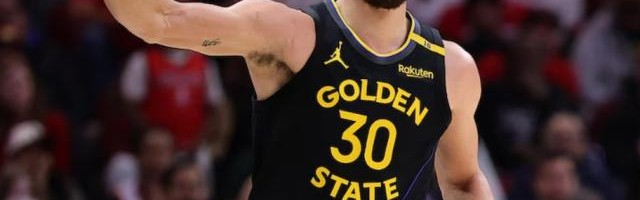 库里：开始更多考虑退役 不想像科比那样摆烂收尾