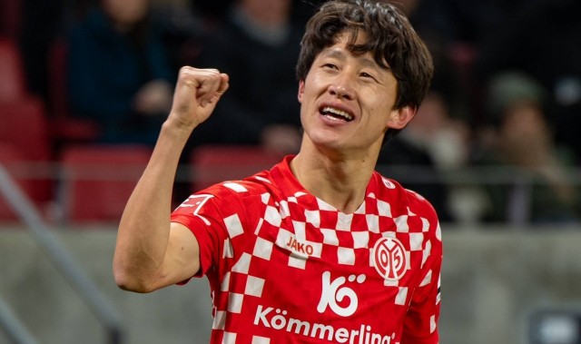 美因茨官方：李在城右大腿肌肉受伤，伤缺时间取决于恢复情况