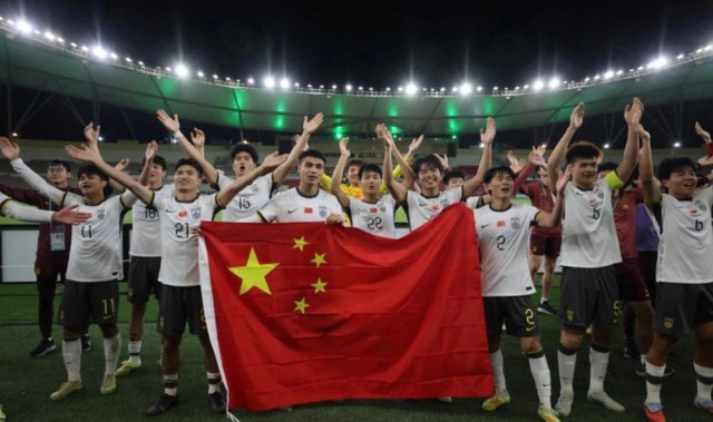 pp电子APP-祖国万岁！中国球迷免票入场观看U23国足决赛 中国使领馆协商促成